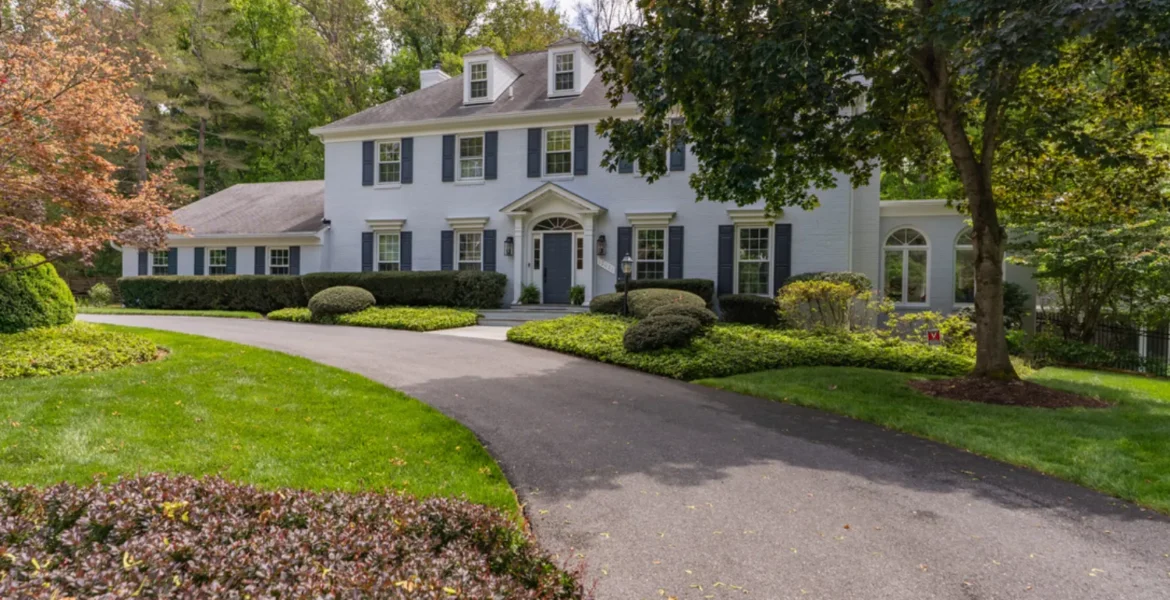 Custom home project manager providing homeowner representation and construction oversight services
